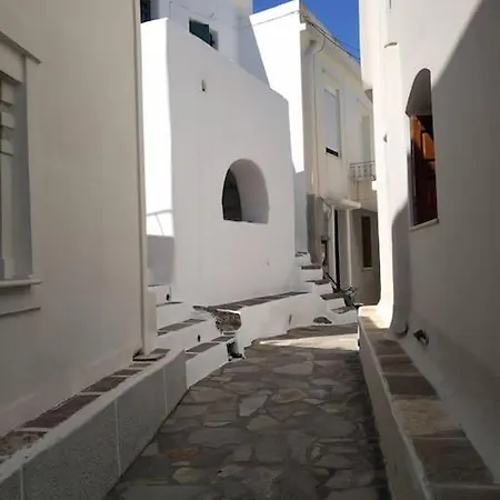 παλιό κελάρι σε πέτρινο σπίτι Prázdninový dům